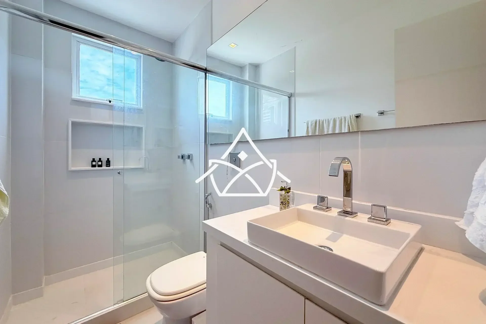 Casa com Amplo Quintal Gramado na Barra da Tijuca