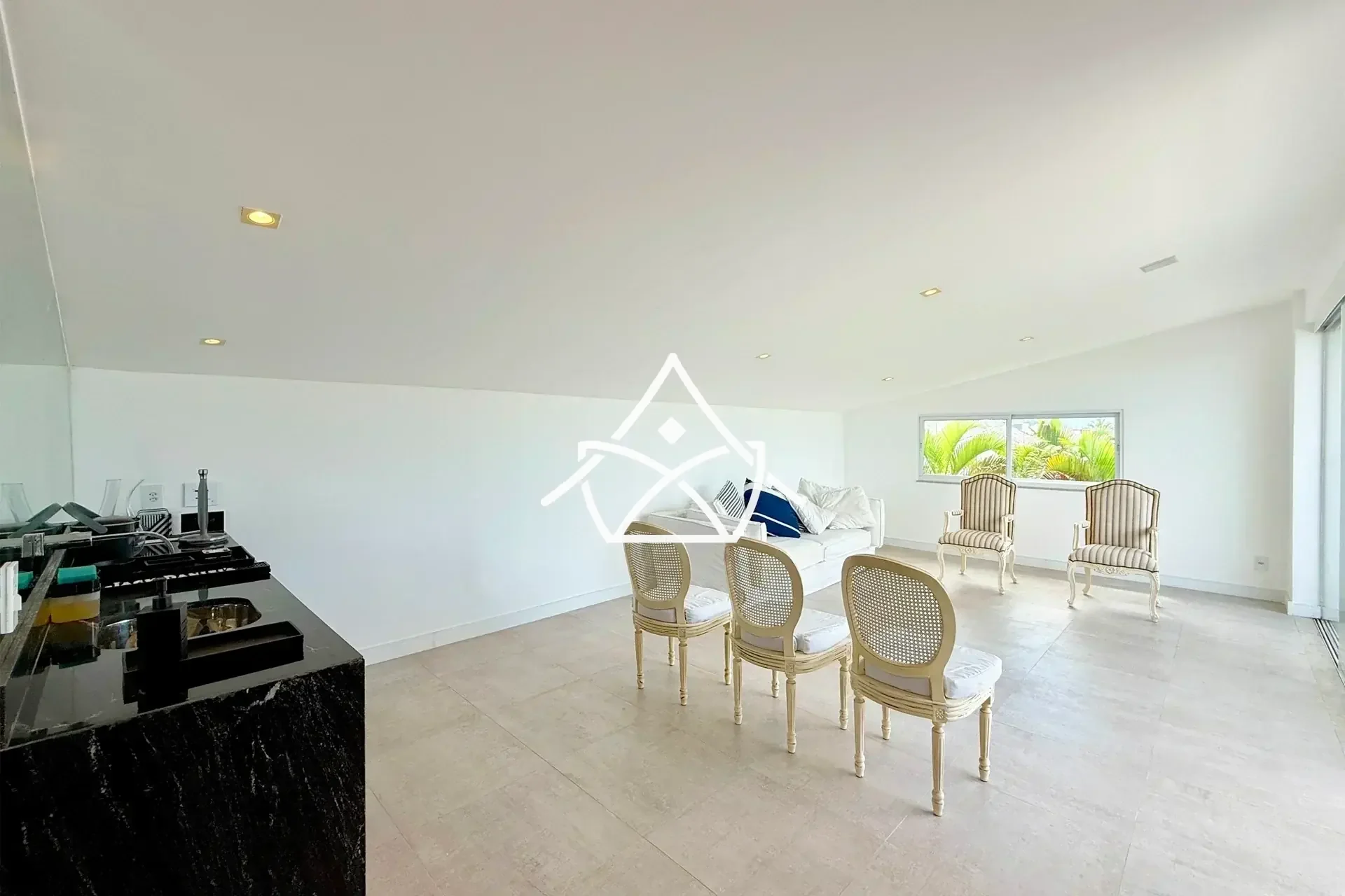 Casa com Amplo Quintal Gramado na Barra da Tijuca