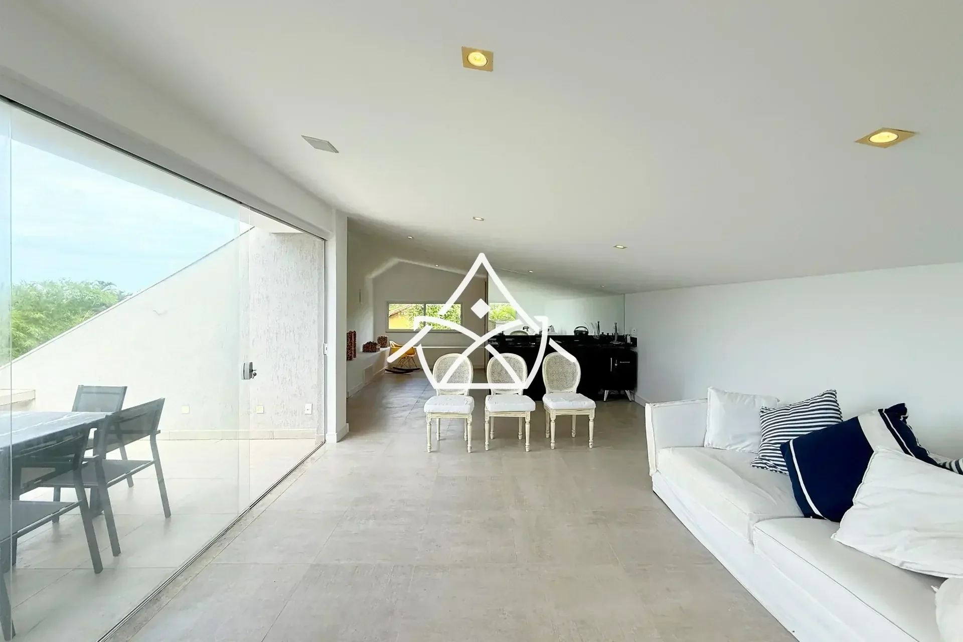 Casa com Amplo Quintal Gramado na Barra da Tijuca