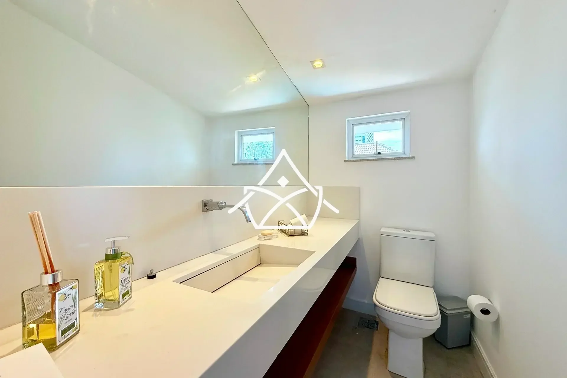 Casa com Amplo Quintal Gramado na Barra da Tijuca
