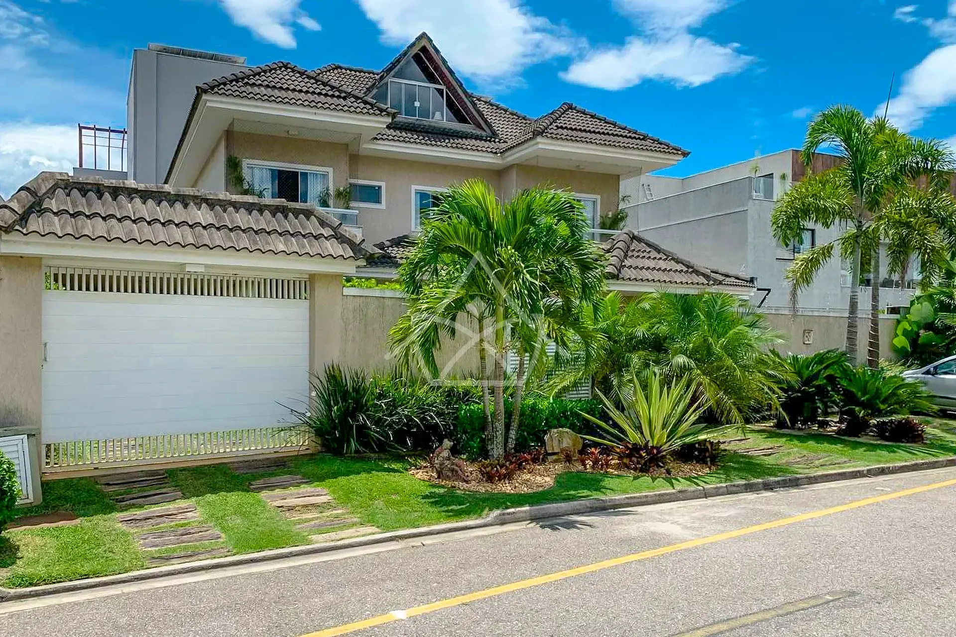Casa com Jacuzzi no Recreio dos Bandeirantes