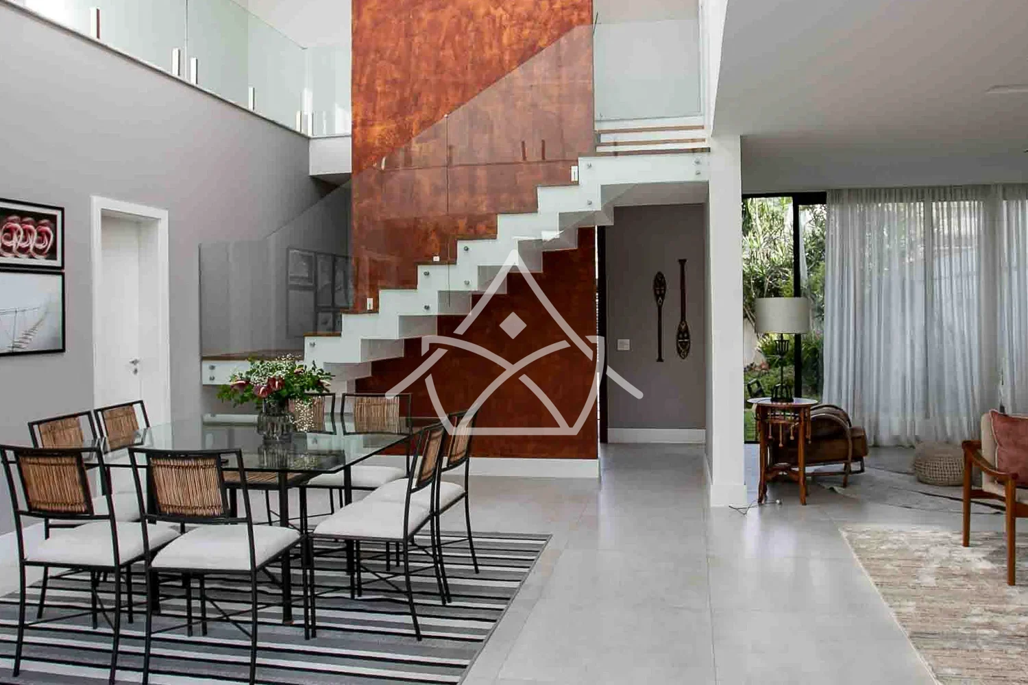 Casa com Cisterna e Placas Solares na Recreio dos Bandeirantes