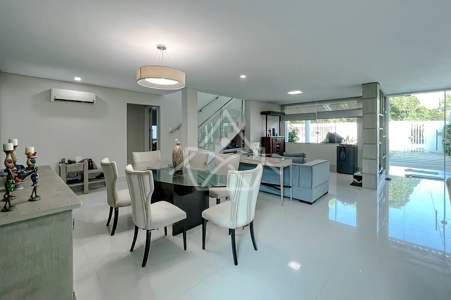 Casa com Sistema de Energia Solar no Recreio dos Bandeirantes