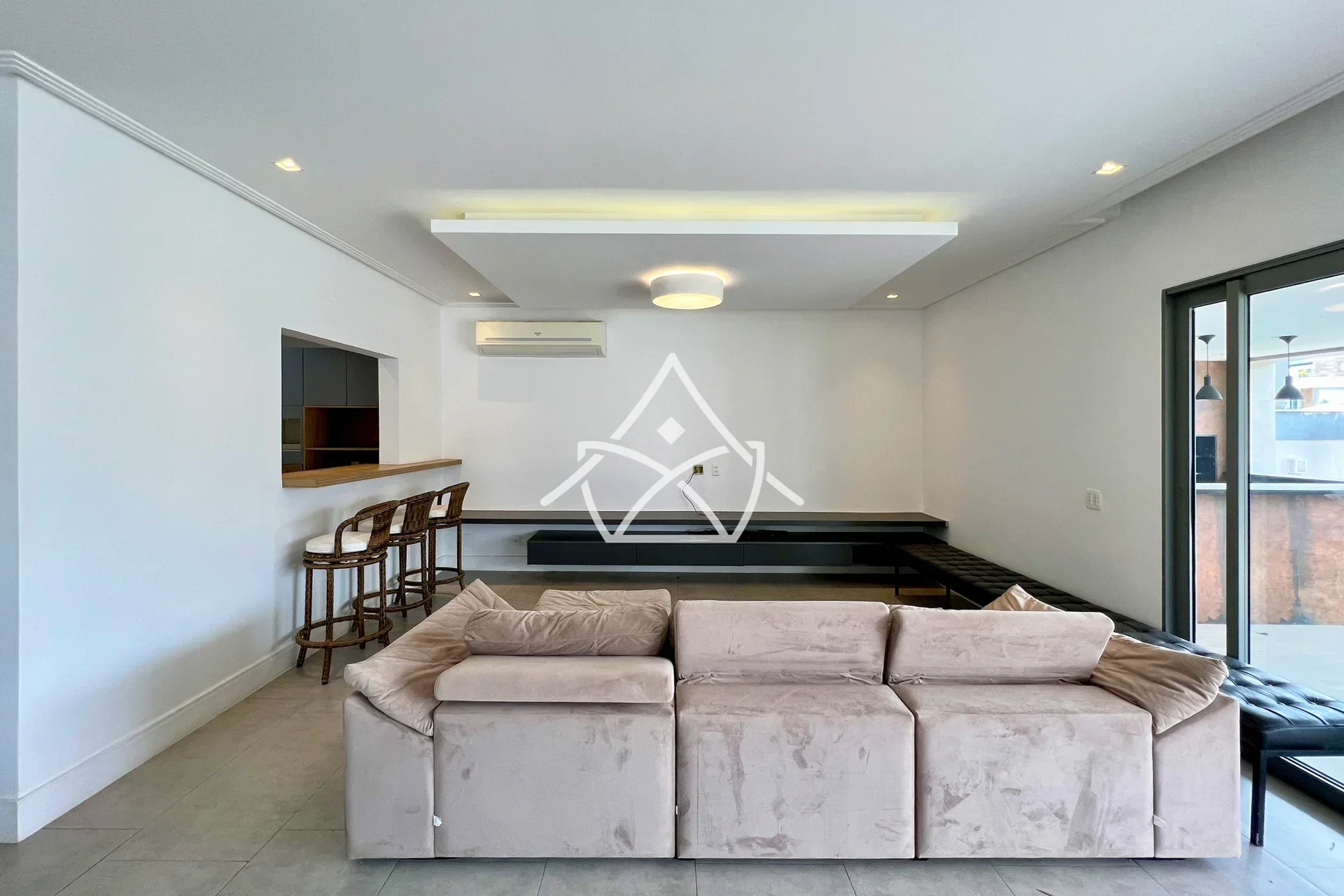 Casa com Terreno de Esquina no Recreio dos Bandeirantes