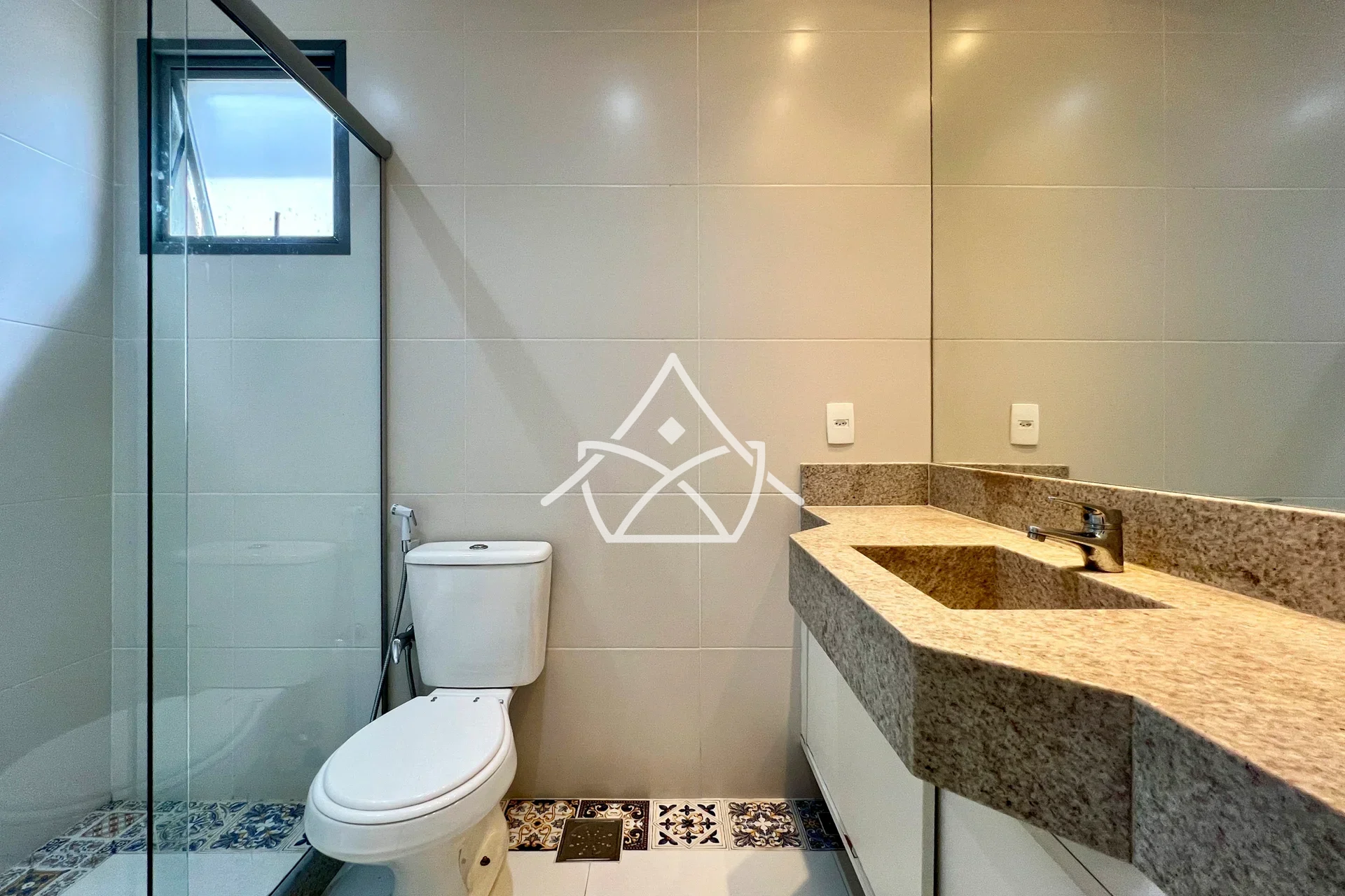 Casa com Terreno de Esquina no Recreio dos Bandeirantes
