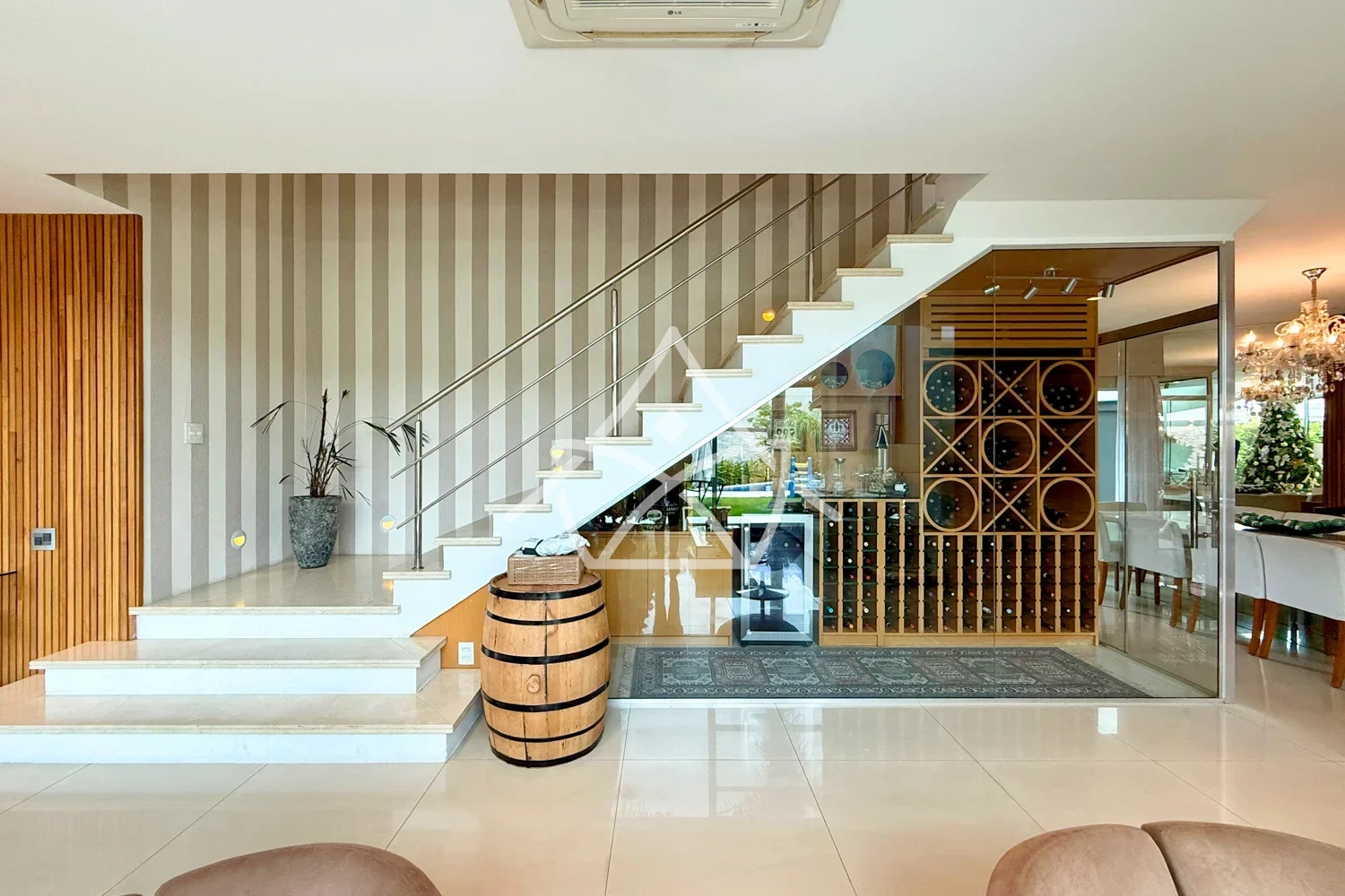 Casa com Piscina e Brinquedoteca na Barra da Tijuca