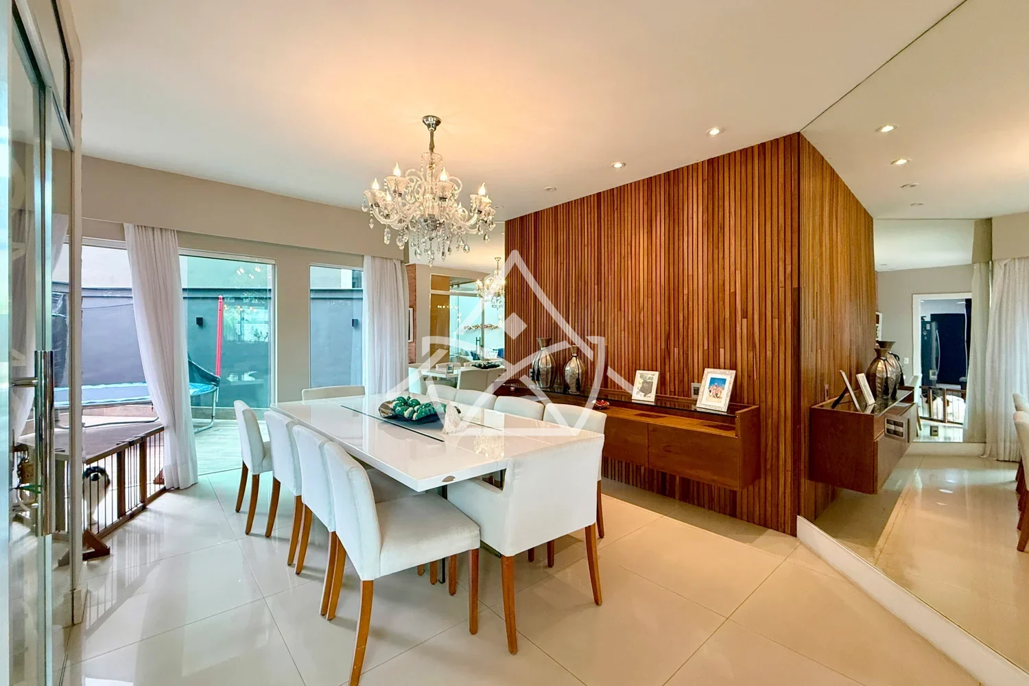 Casa com Piscina e Brinquedoteca na Barra da Tijuca