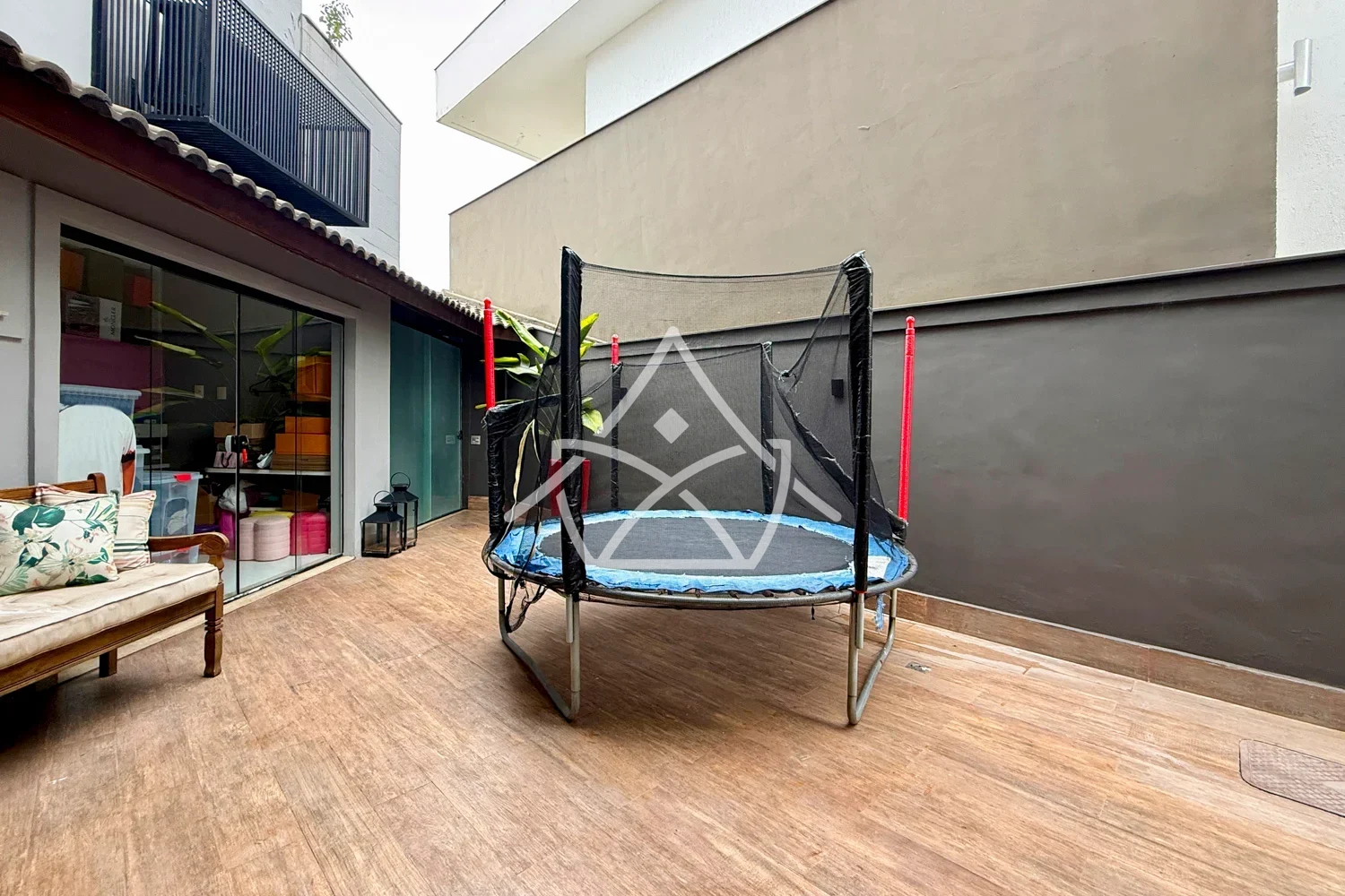 Casa com Piscina e Brinquedoteca na Barra da Tijuca