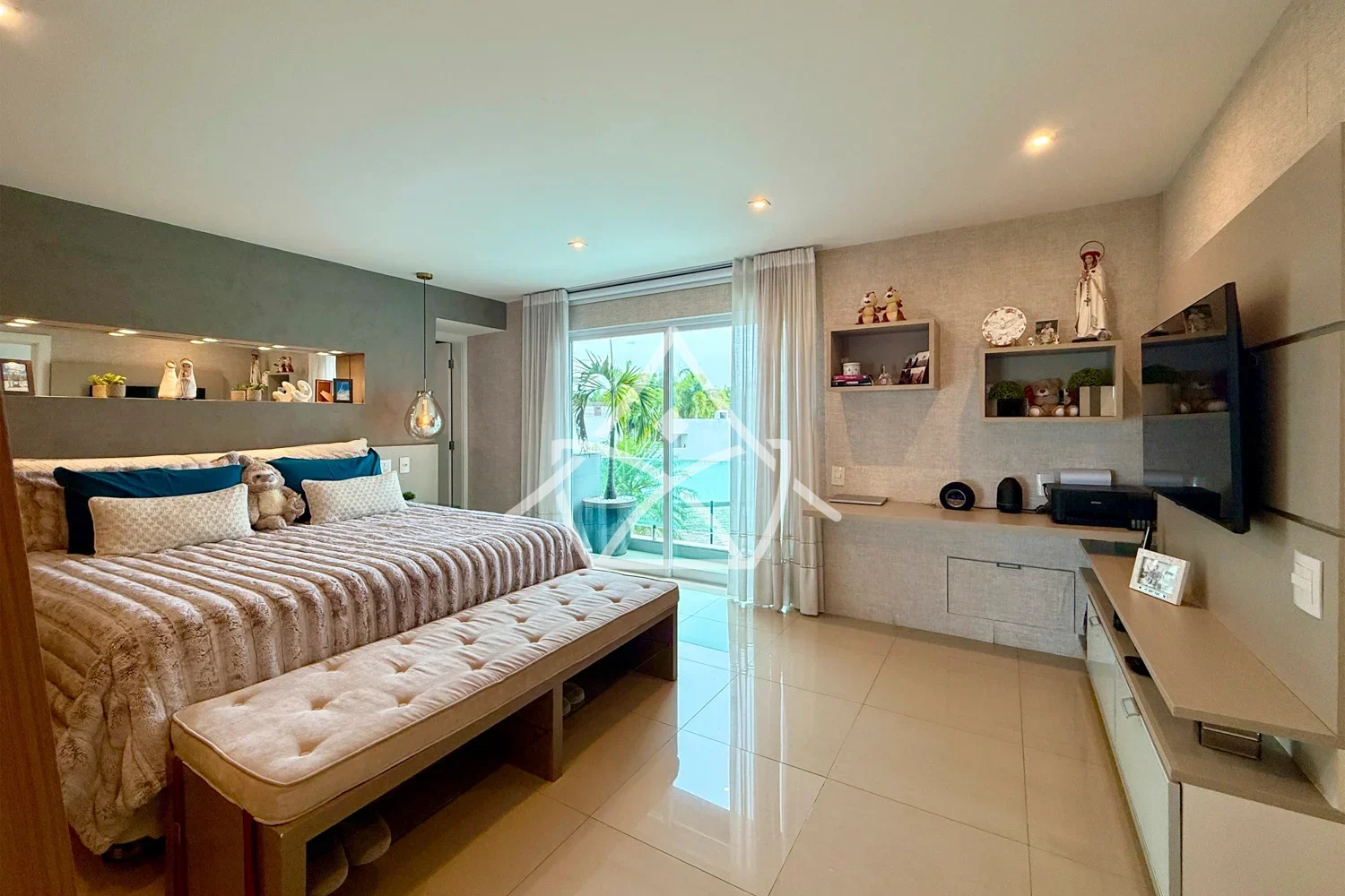 Casa com Piscina e Brinquedoteca na Barra da Tijuca