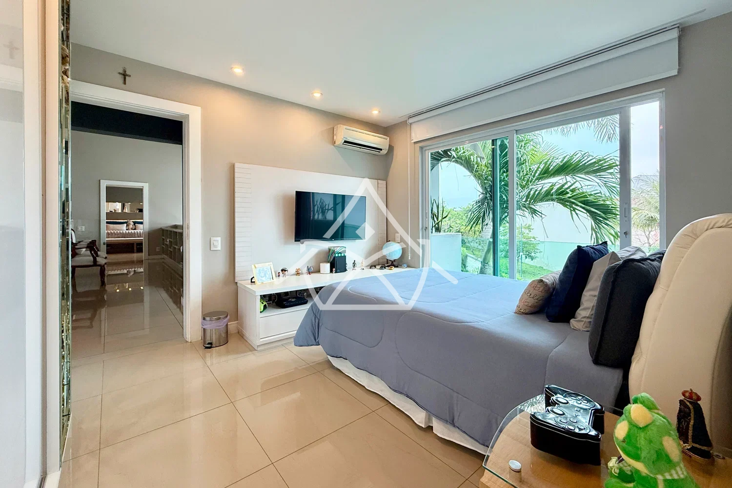 Casa com Piscina e Brinquedoteca na Barra da Tijuca
