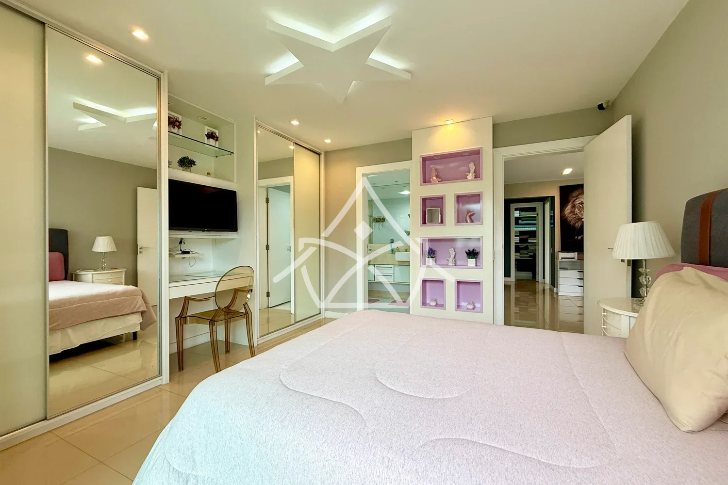 Casa com Piscina e Brinquedoteca na Barra da Tijuca