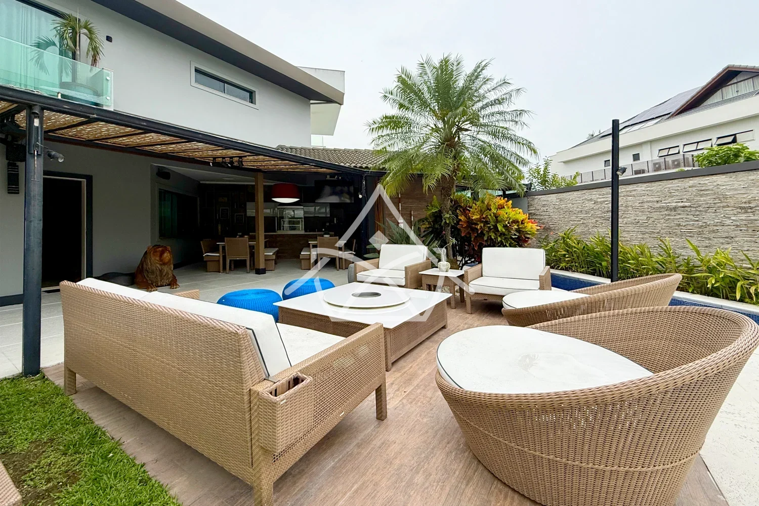 Casa com Piscina e Brinquedoteca na Barra da Tijuca