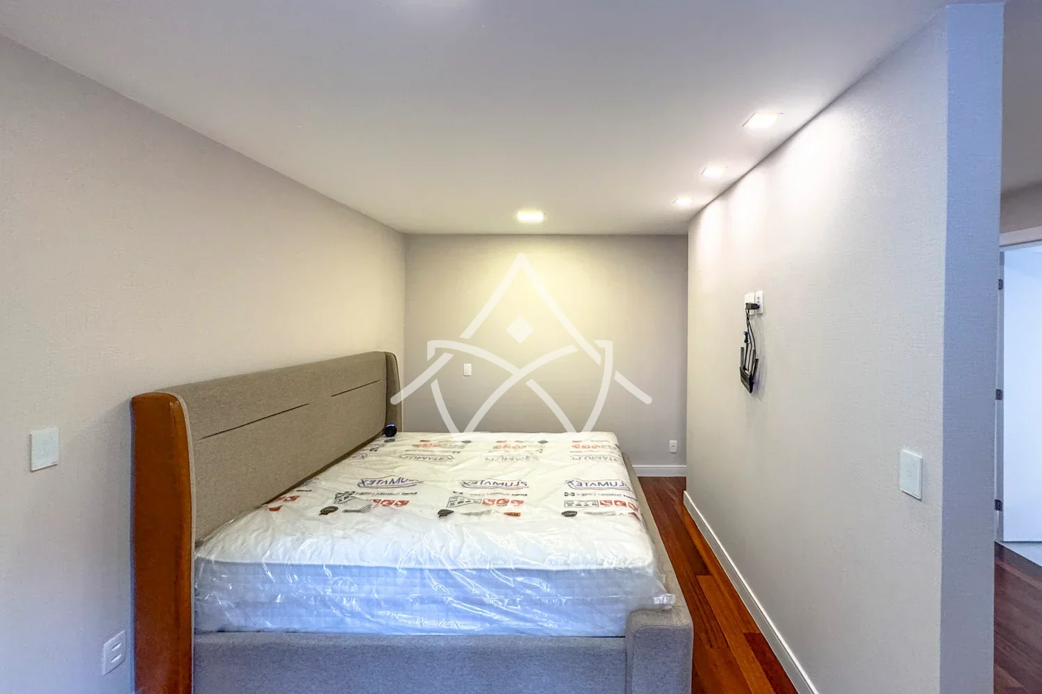 Casa com Piscina e Campo de Futebol na Barra da Tijuca