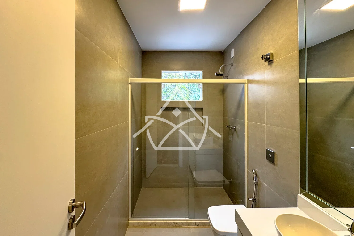 Casa com Piscina e Campo de Futebol na Barra da Tijuca