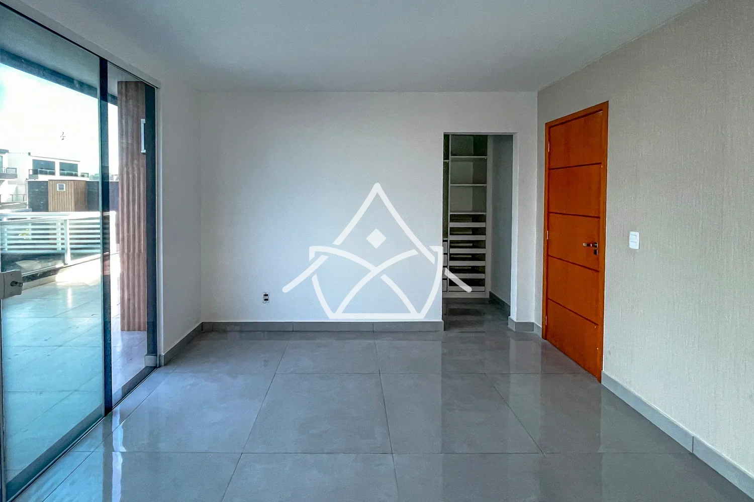 Casa com Varanda Privativa no Recreio dos Bandeirantes