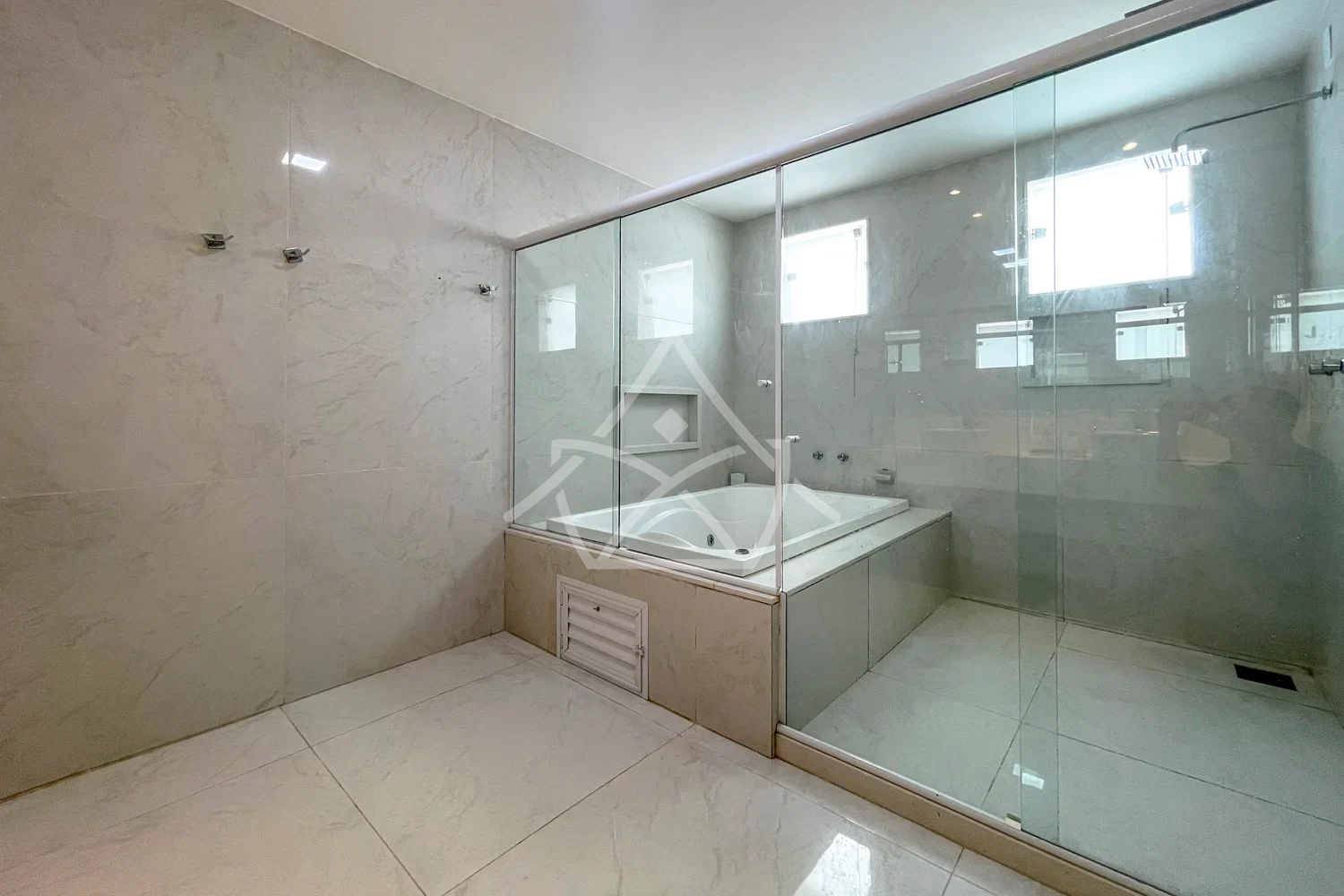 Casa com Suíte térrea no Maramar no Recreio dos Bandeirantes