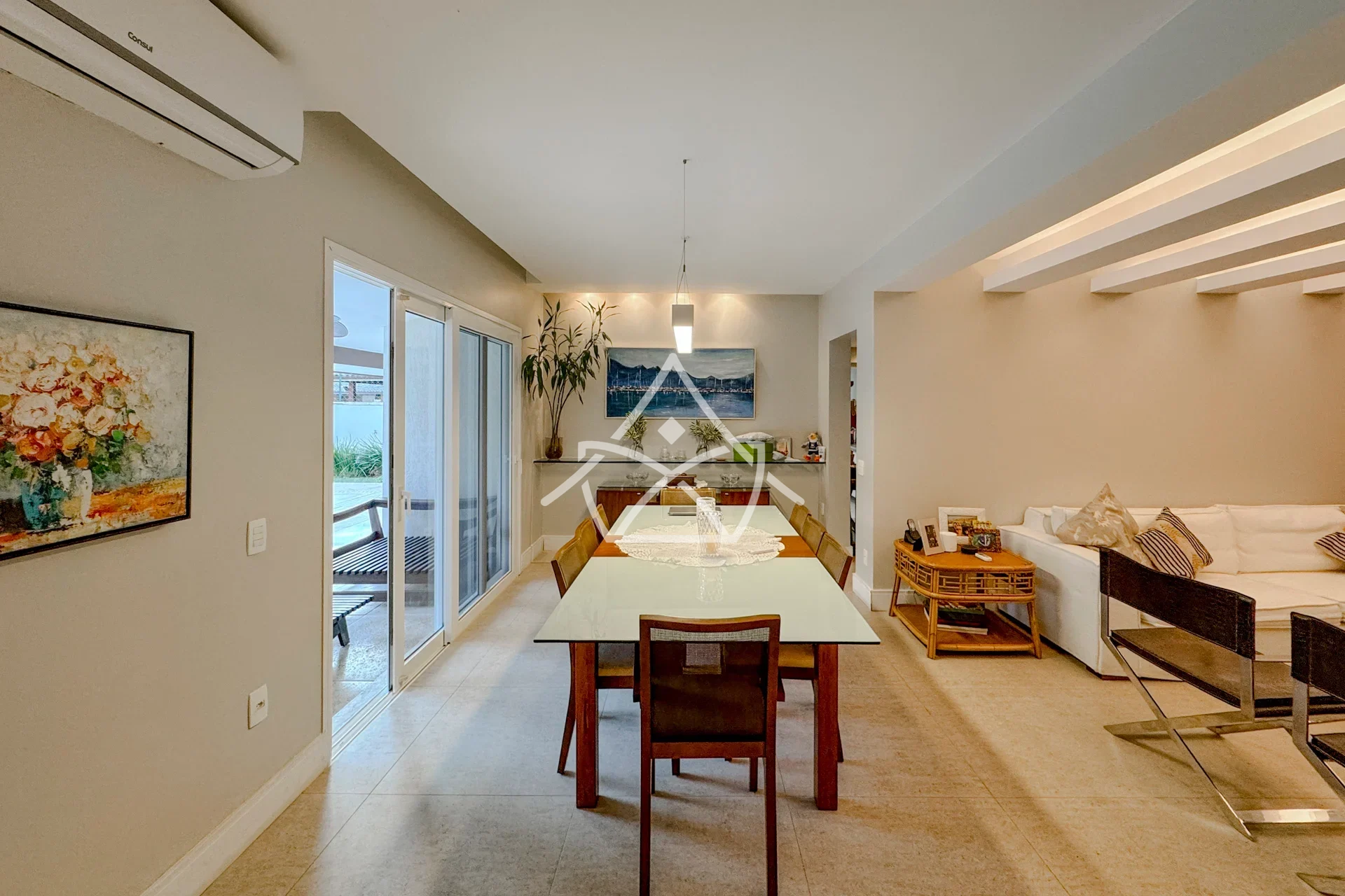 Casa com Energia Solar e Edícula na Barra da Tijuca