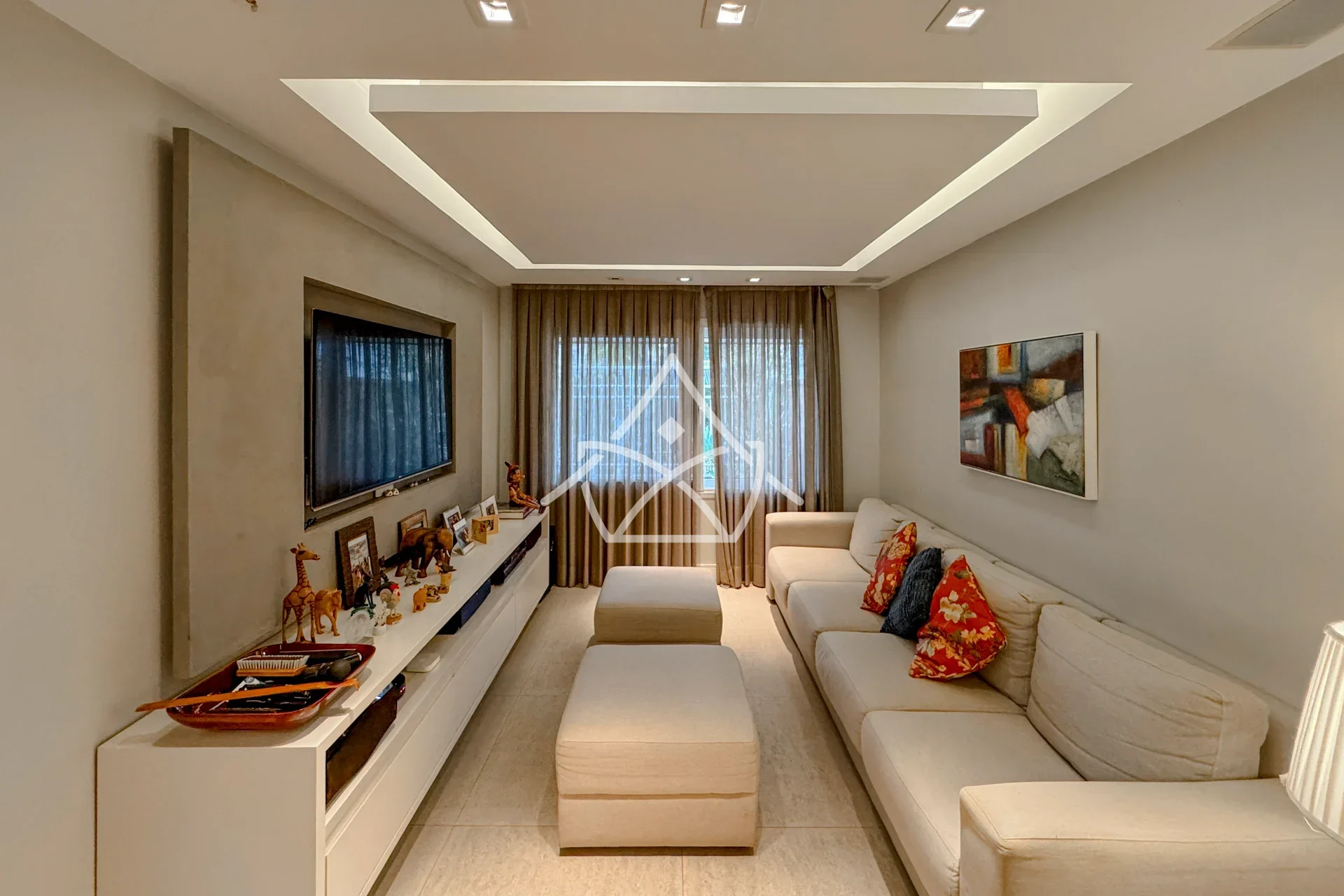 Casa com Energia Solar e Edícula na Barra da Tijuca