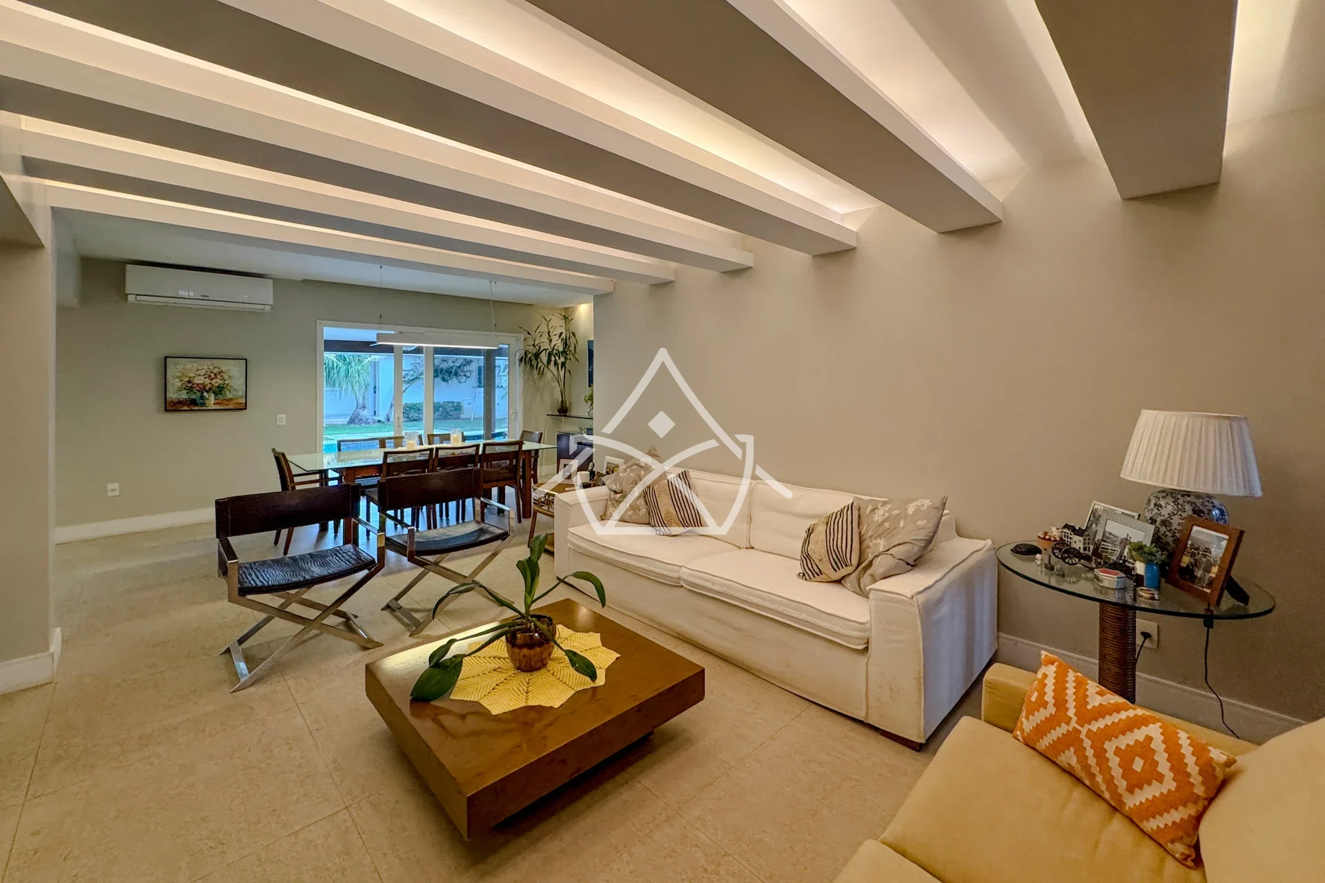 Casa com Energia Solar e Edícula na Barra da Tijuca