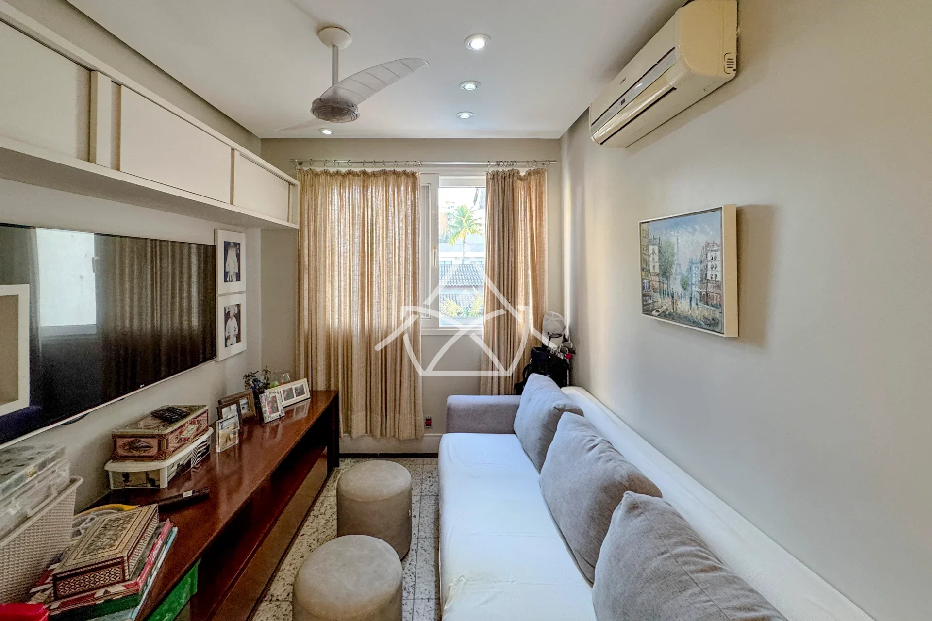 Casa com Energia Solar e Edícula na Barra da Tijuca