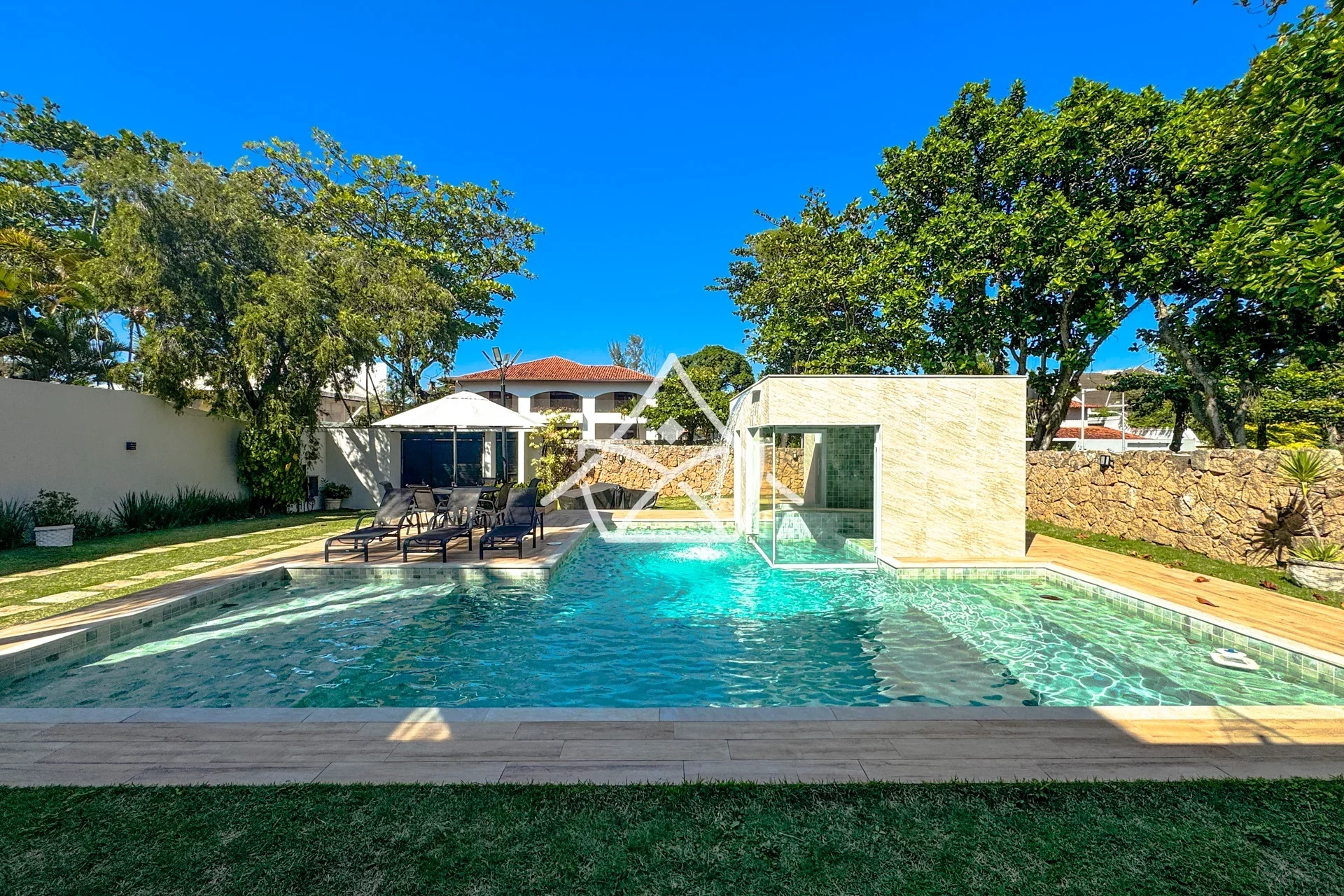 Casa Quintal com Jardim Gramado na Barra da Tijuca