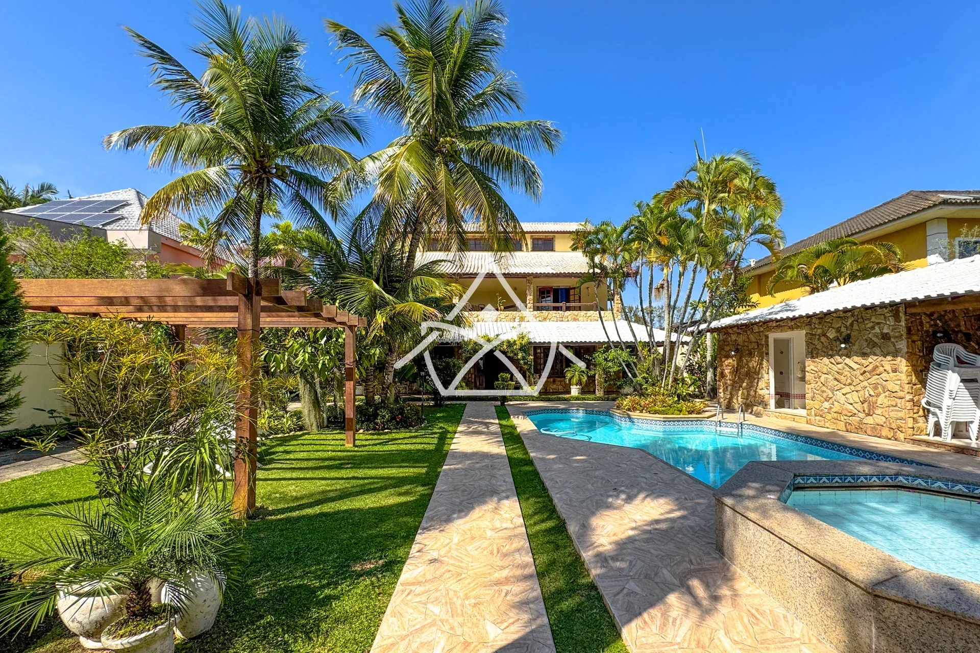 Casa Triplex Espaçosa na Barra da Tijuca