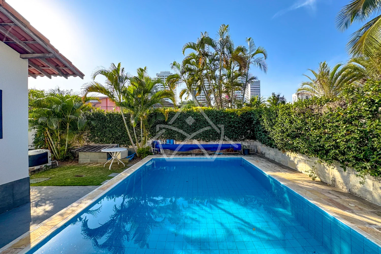 Casa com Quadra de Tênis na Barra da Tijuca