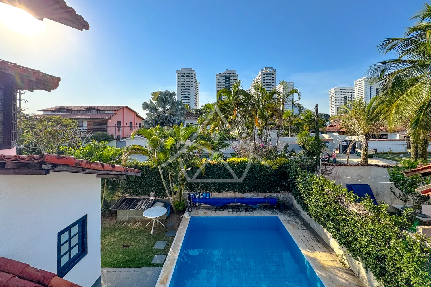 Casa com Quadra de Tênis na Barra da Tijuca