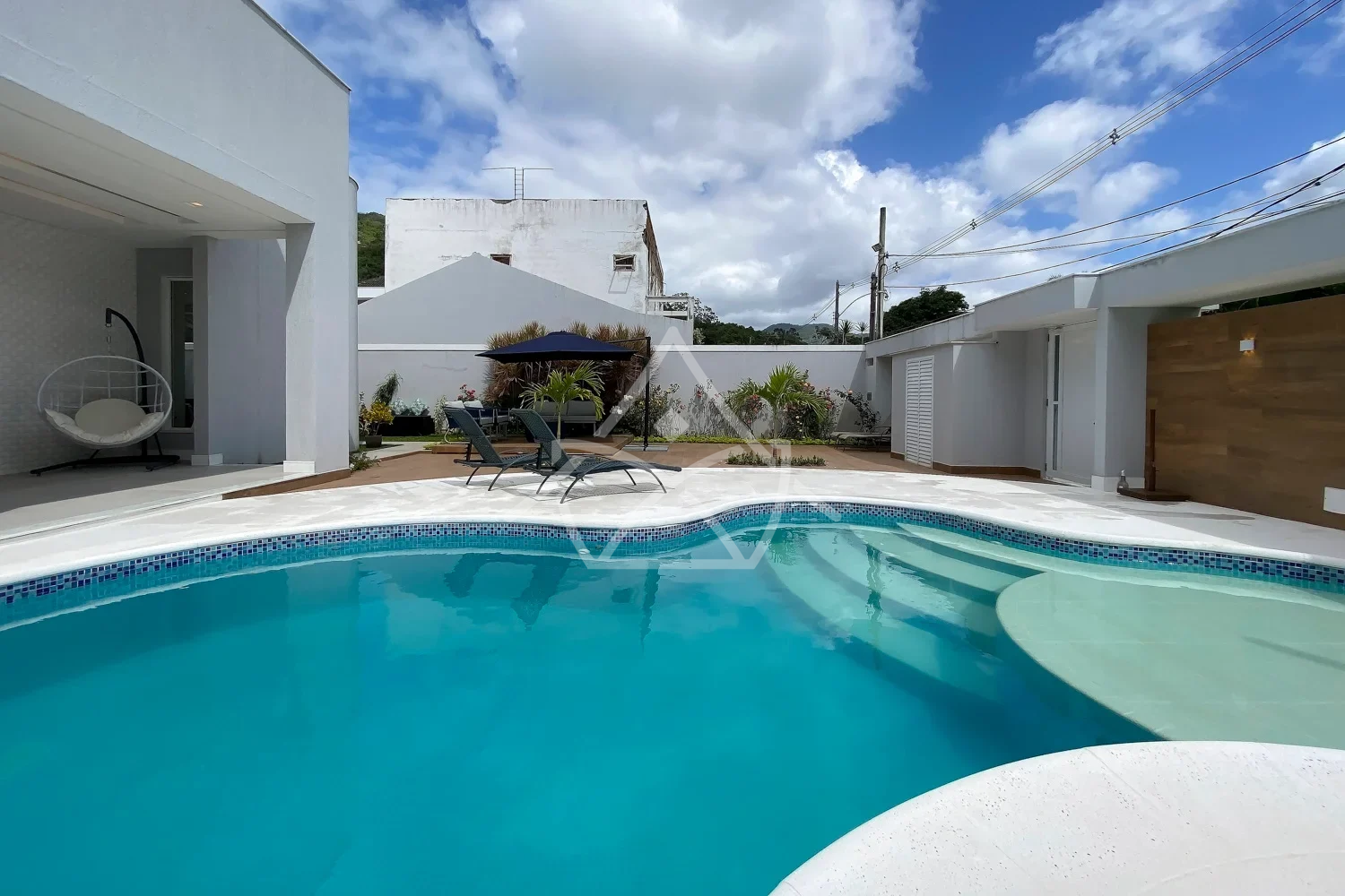 Casa Duplex Contemporânea no Recreio dos Bandeirantes