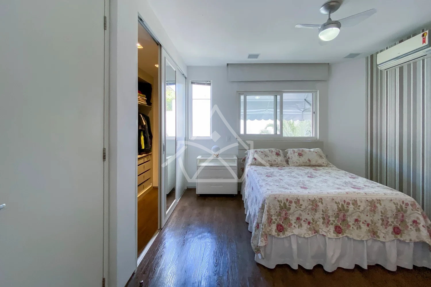 Casa Duplex Contemporânea no Recreio dos Bandeirantes