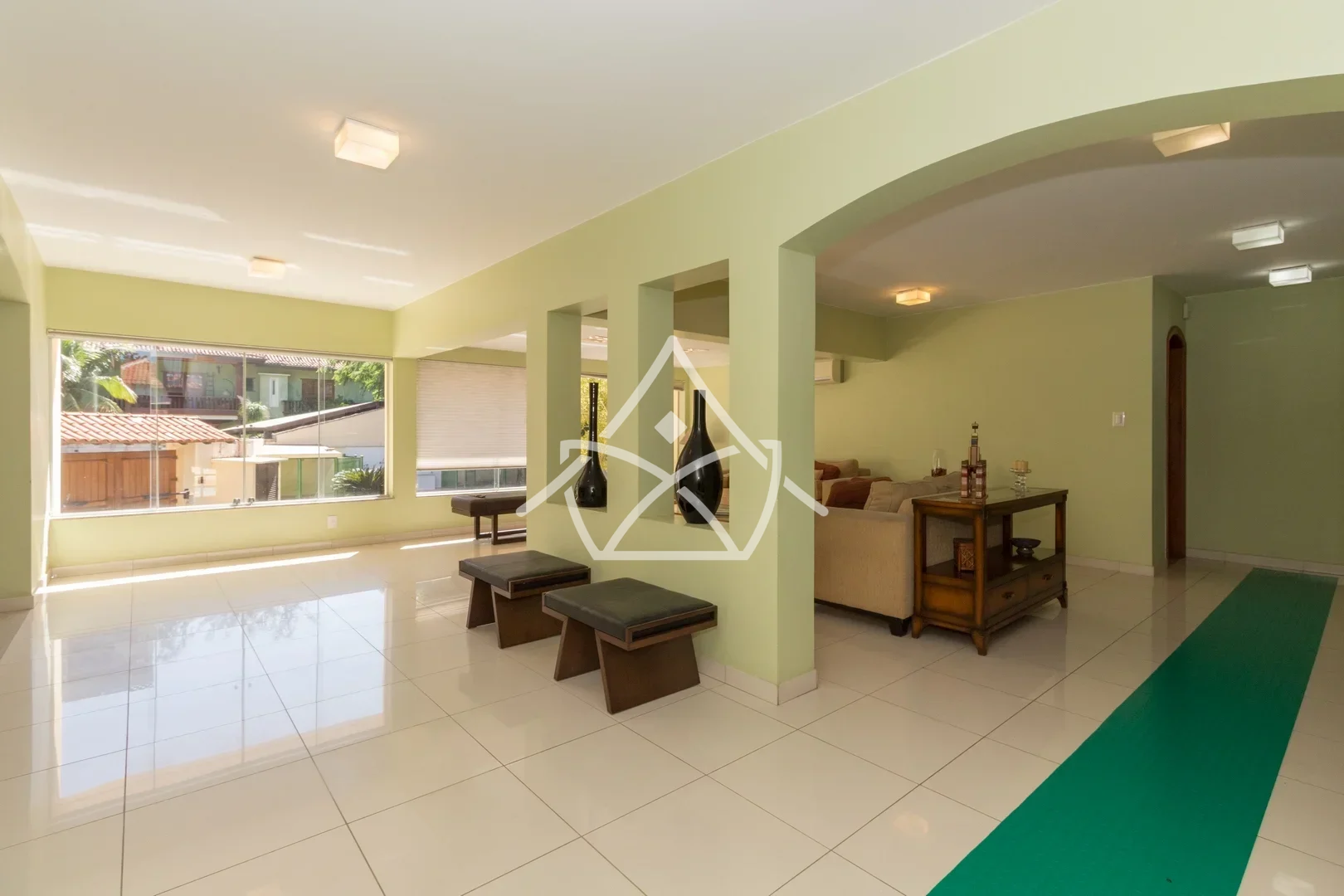 Casa Duplex com Subsolo na Barra da Tijuca