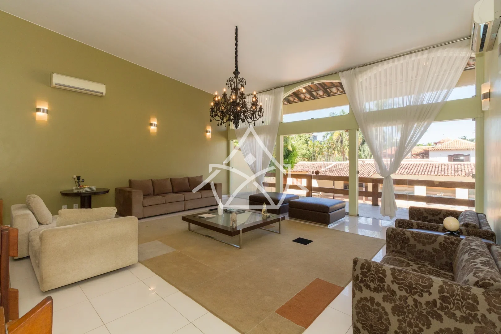 Casa Duplex com Subsolo na Barra da Tijuca