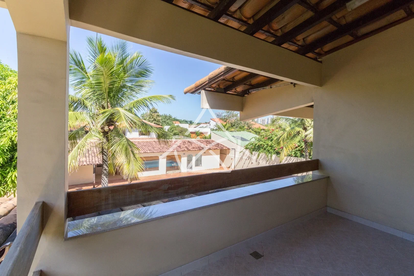 Casa Duplex com Subsolo na Barra da Tijuca