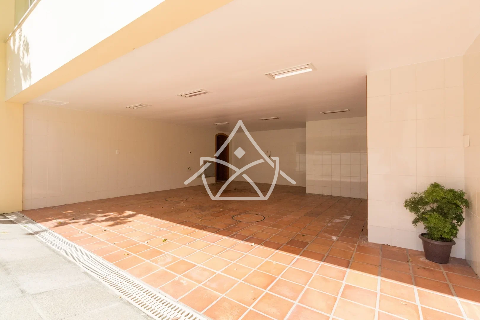 Casa Duplex com Subsolo na Barra da Tijuca