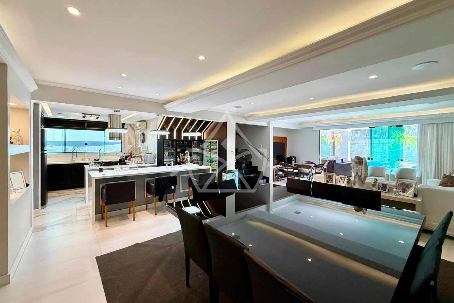 Casa Triplex com Sala de Jogos na Barra da Tijuca