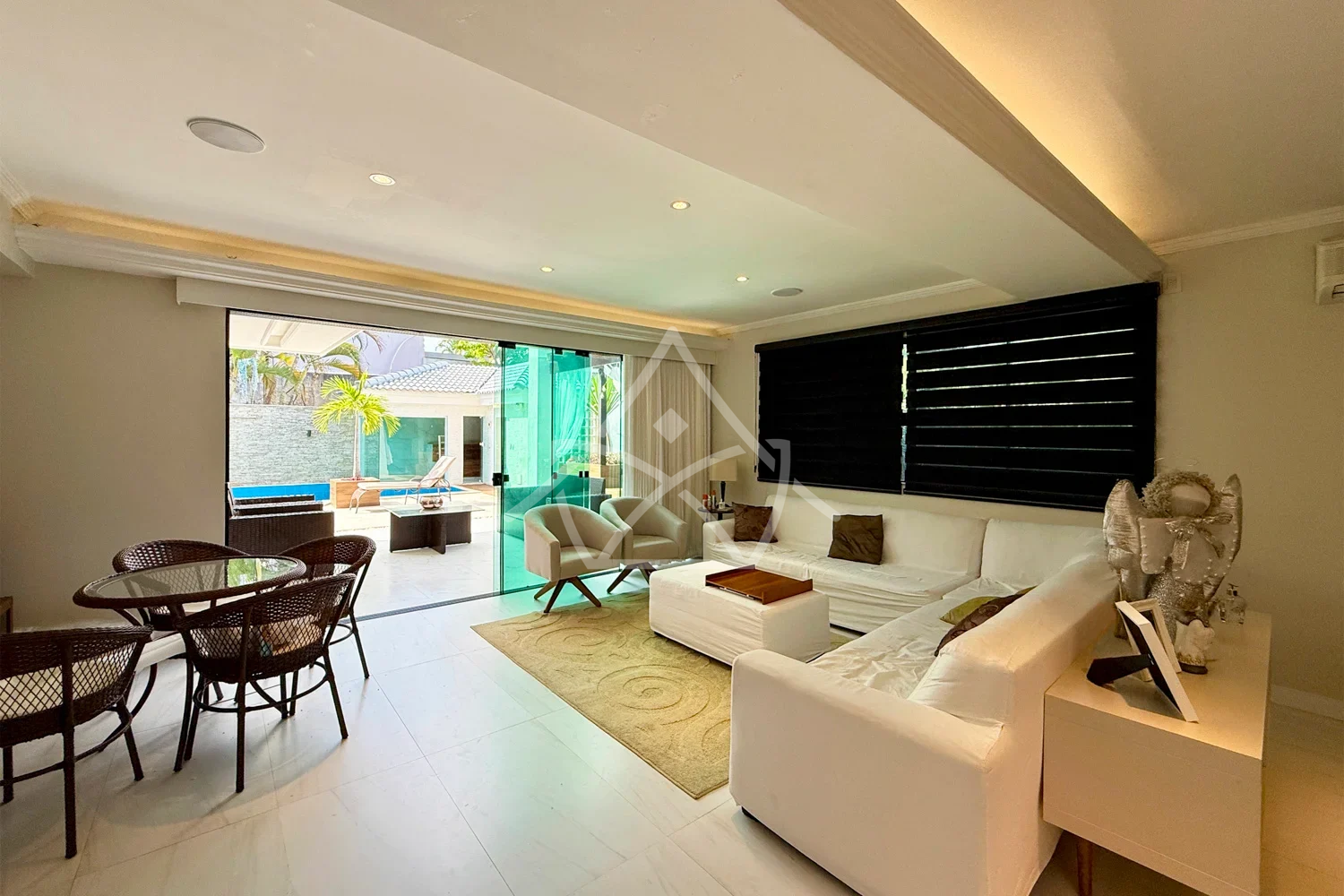 Casa Triplex com Sala de Jogos na Barra da Tijuca
