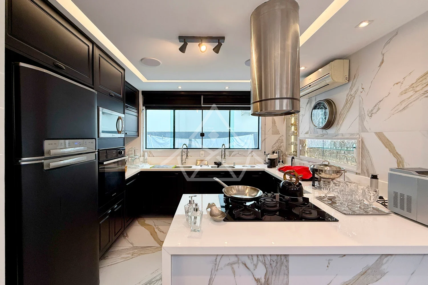 Casa Triplex com Sala de Jogos na Barra da Tijuca