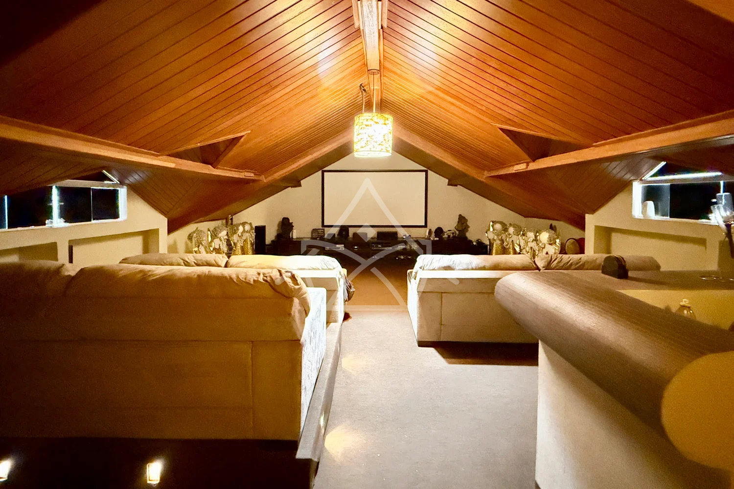 Casa Triplex com Sala de Jogos na Barra da Tijuca
