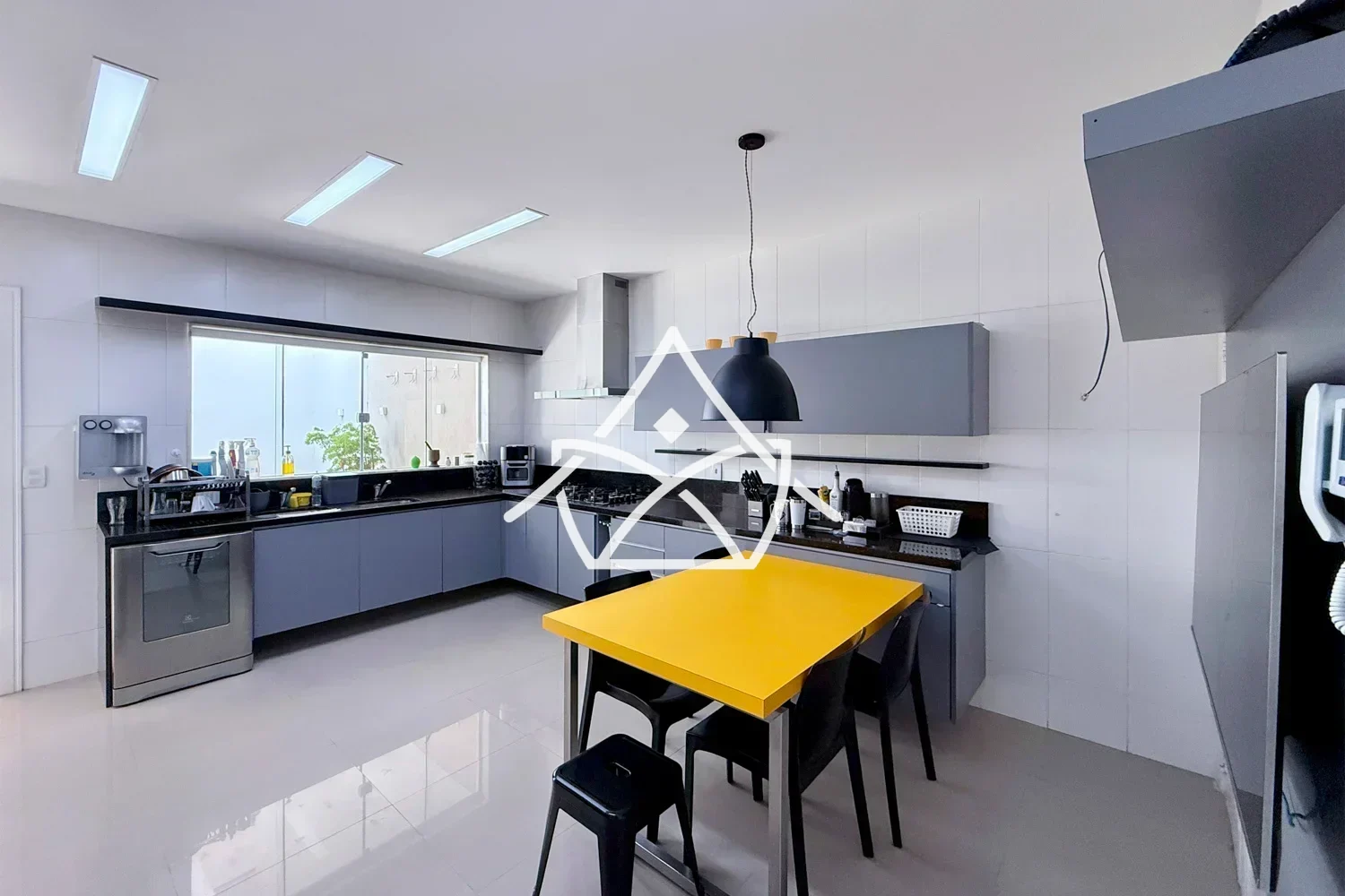 Casa à venda no condomínio Rio Mar, na Barra da Tijuca