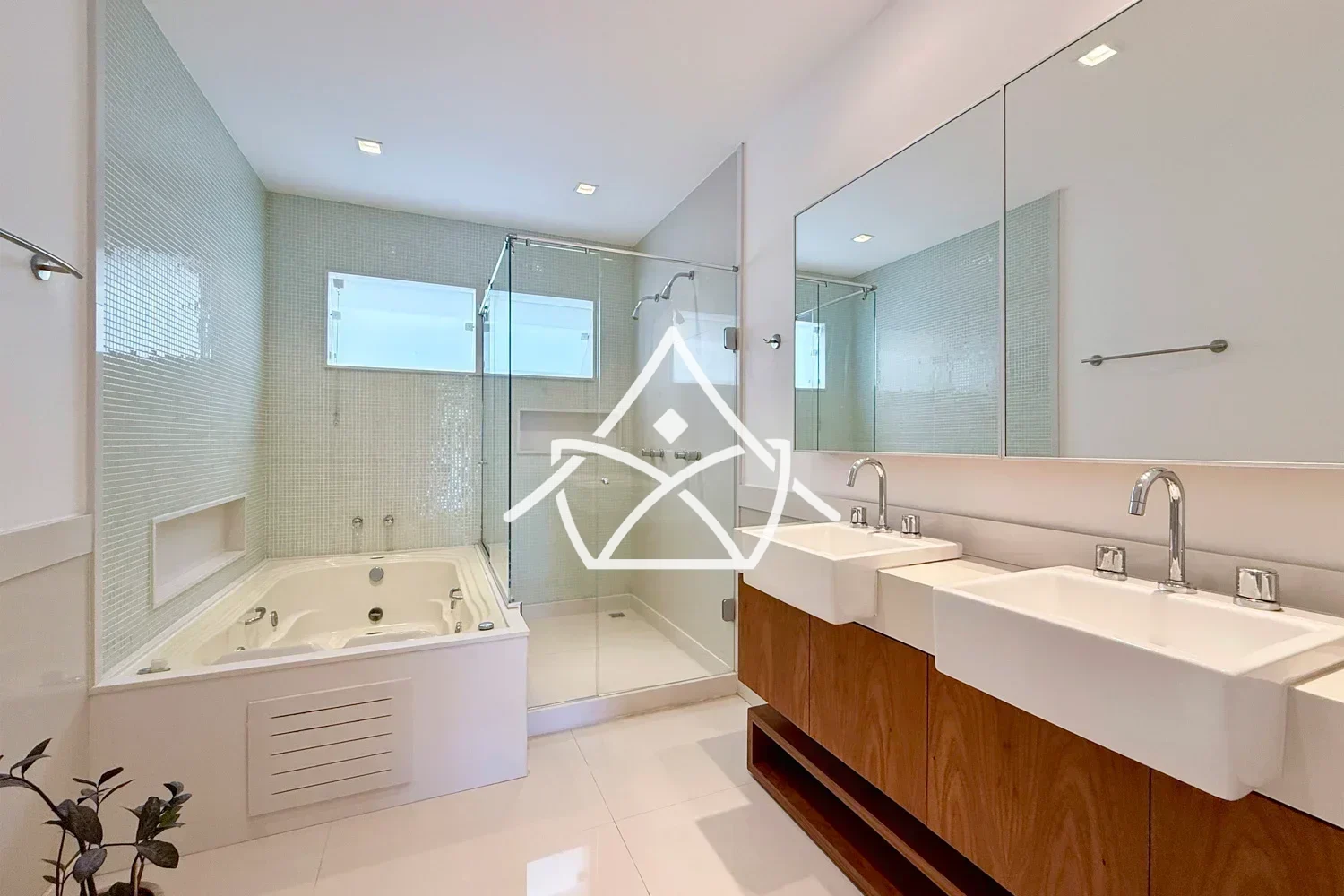 Casa à venda no condomínio Rio Mar, na Barra da Tijuca