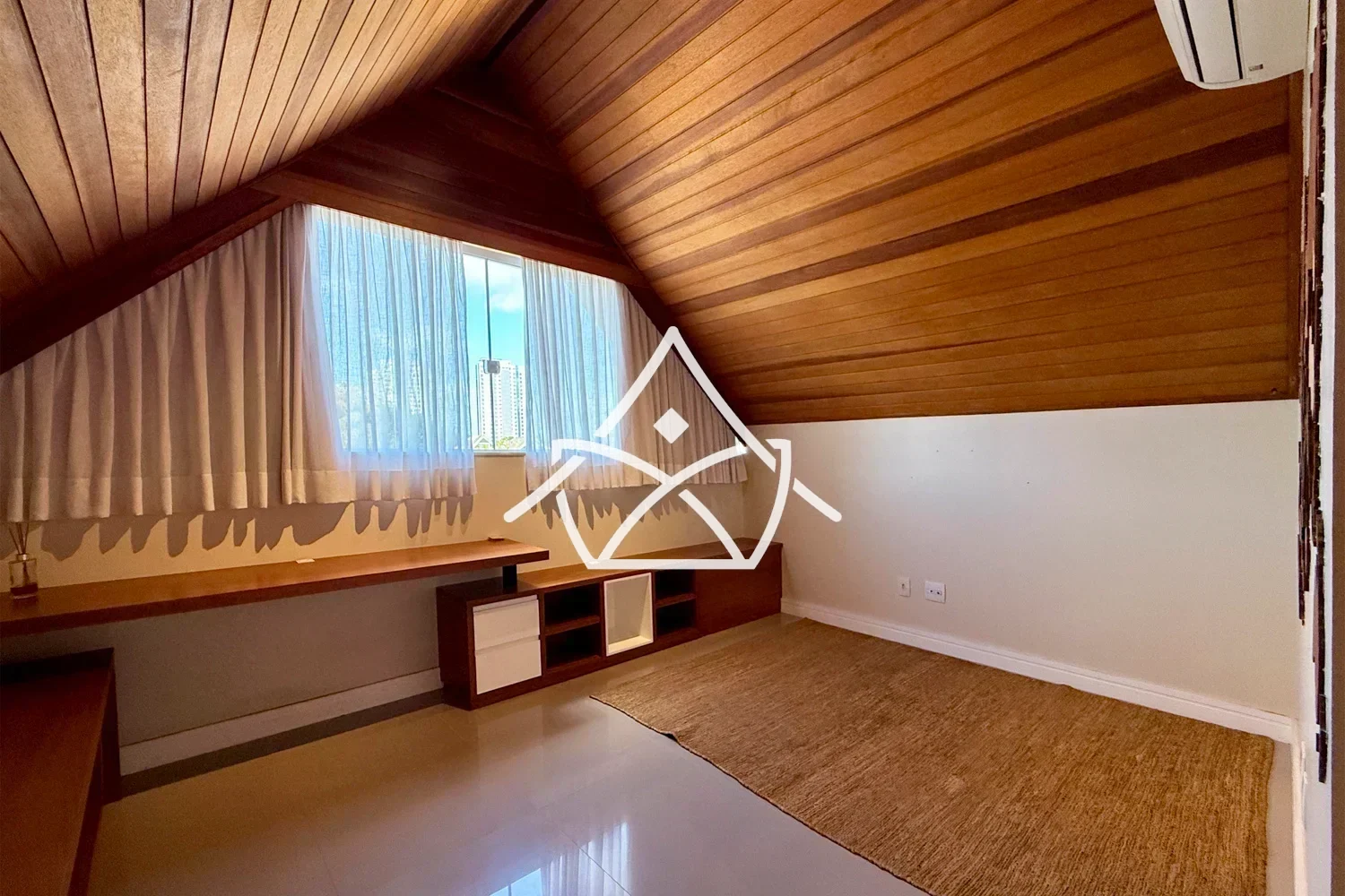 Casa à venda no condomínio Rio Mar, na Barra da Tijuca