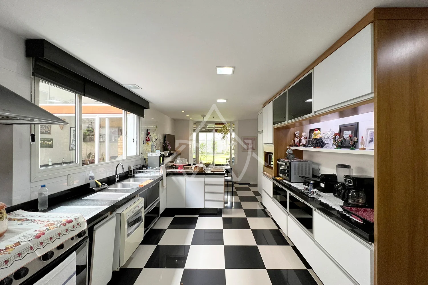 Casa Duplex com Amplo Quintal na Barra da Tijuca