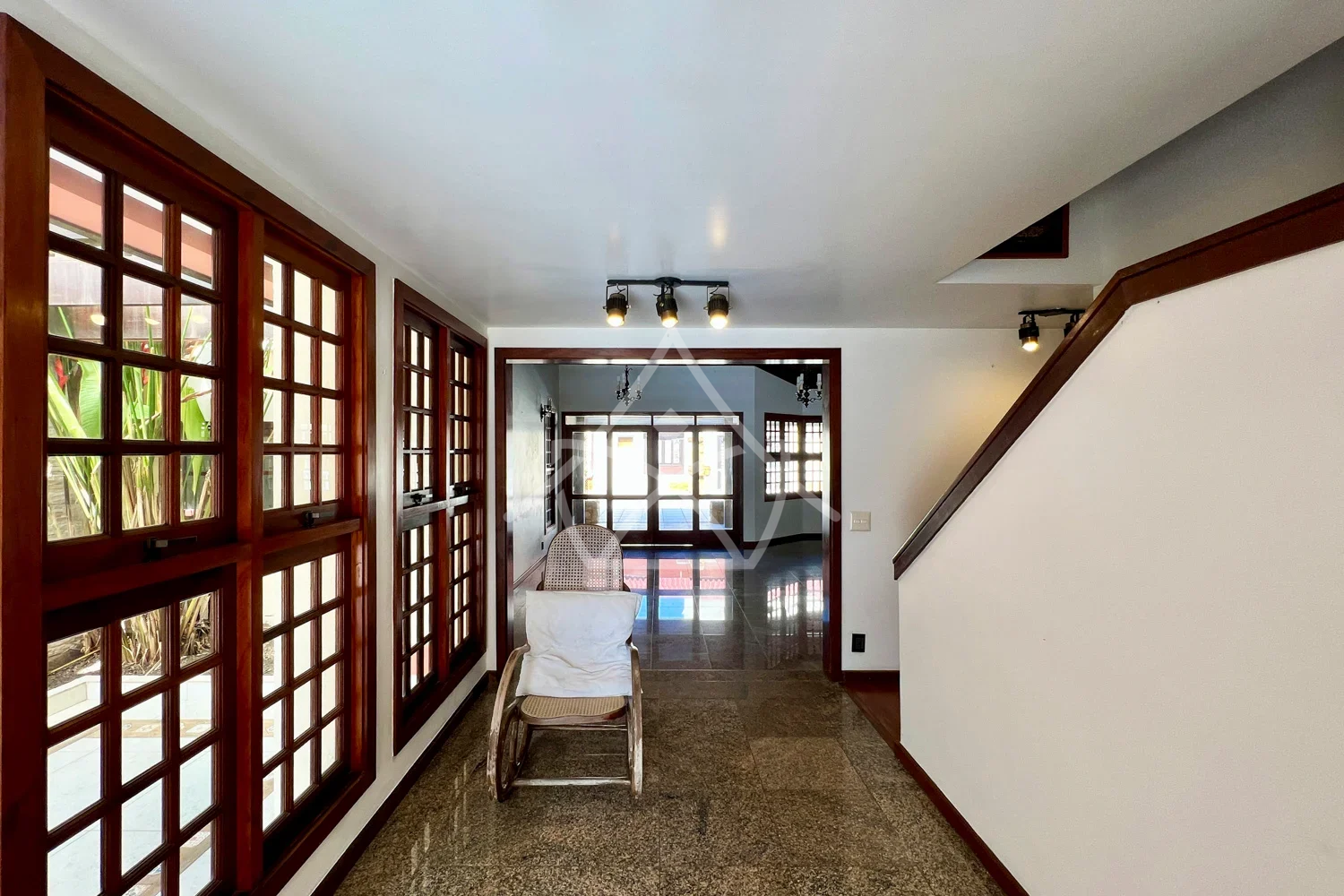 Casa Triplex com 6 Suítes na Barra da Tijuca