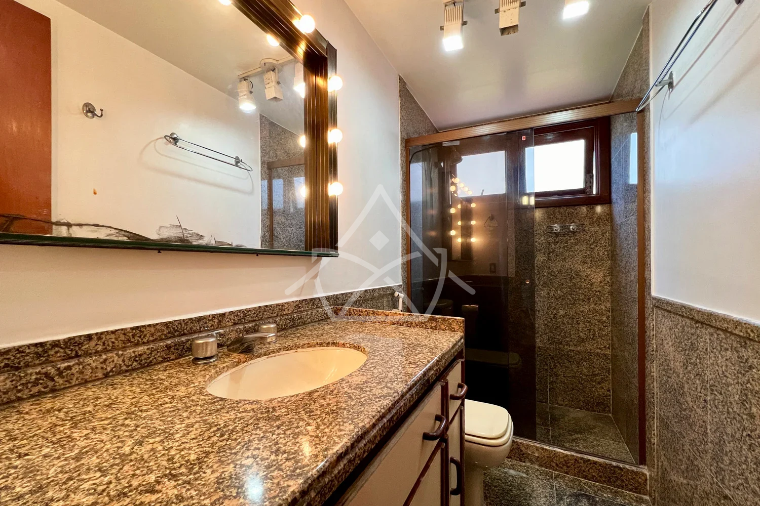 Casa Triplex com 6 Suítes na Barra da Tijuca