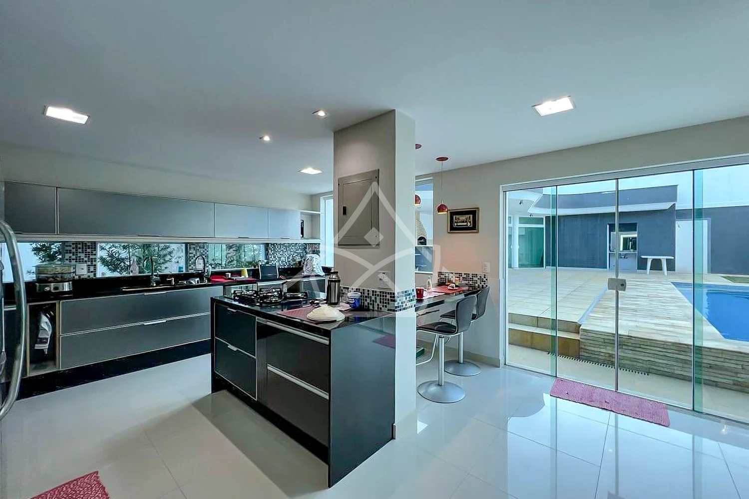 Casa com Sistema de Energia Solar no Recreio dos Bandeirantes
