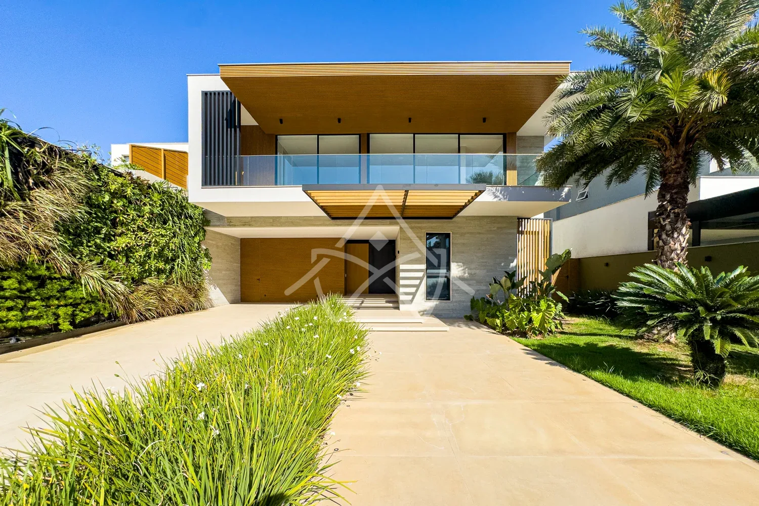 Casa de 3 Andares com Elevador na Barra da Tijuca