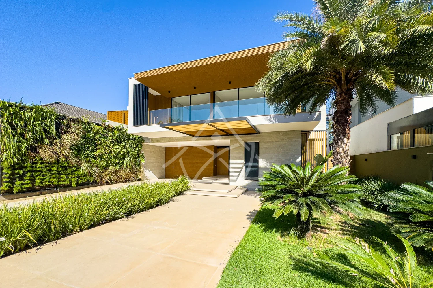 Casa de 3 Andares com Elevador na Barra da Tijuca