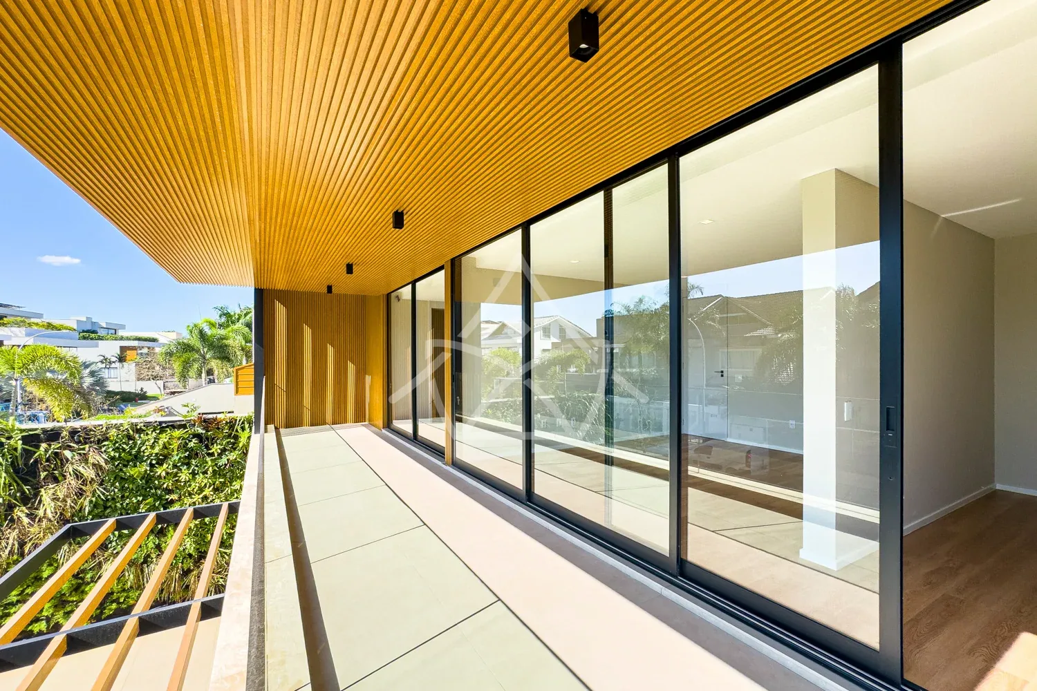Casa de 3 Andares com Elevador na Barra da Tijuca