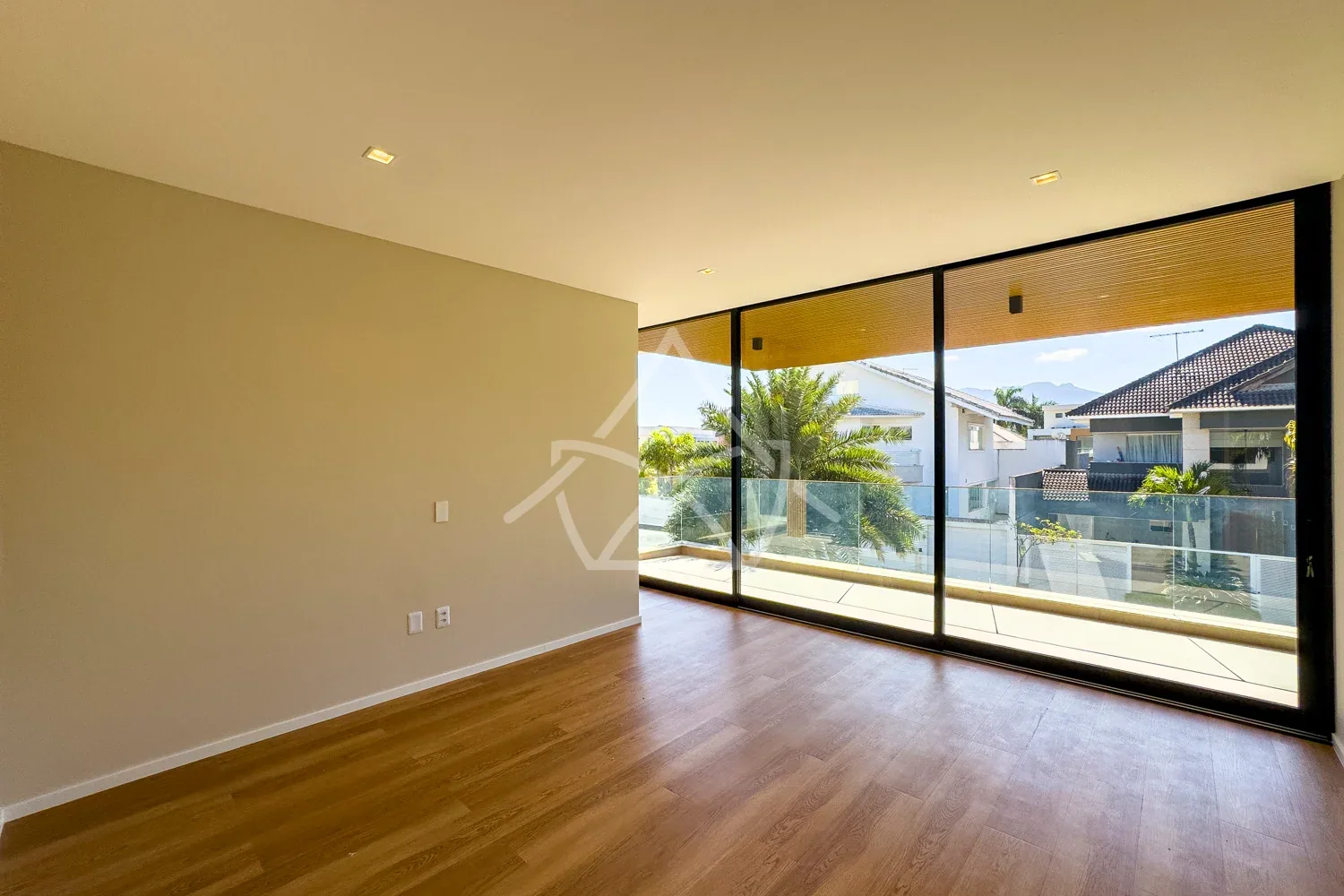 Casa de 3 Andares com Elevador na Barra da Tijuca