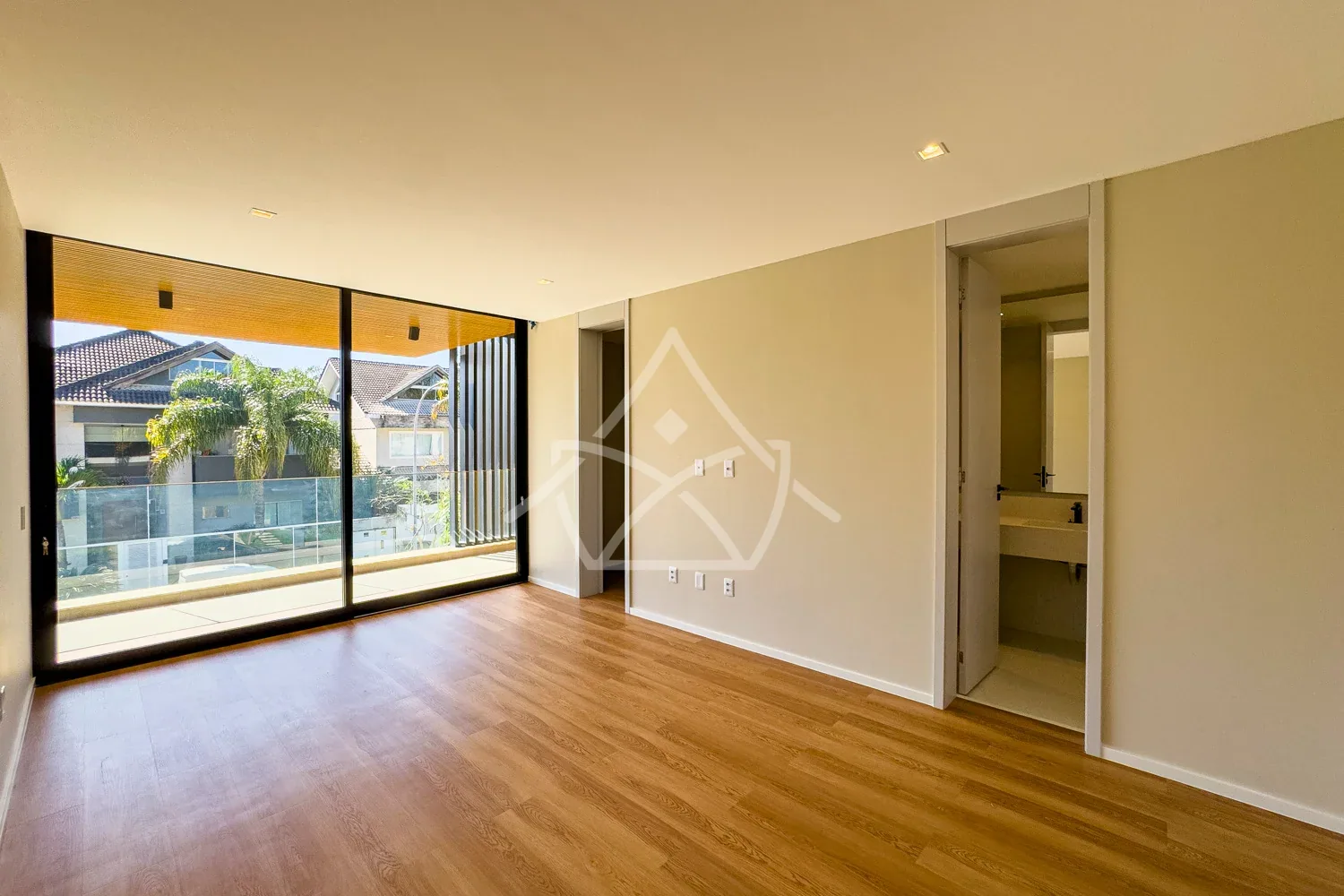 Casa de 3 Andares com Elevador na Barra da Tijuca